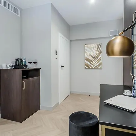 Deo Plaza Luksusowe Z Widokiem Na Motlawe By Renters شقة غدانسك