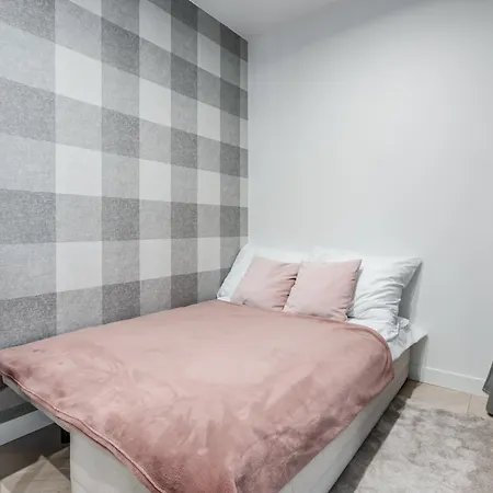 Deo Plaza Luksusowe Z Widokiem Na Motlawe By Renters شقة غدانسك