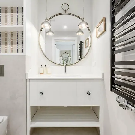 Deo Plaza By Rent Like Apartment