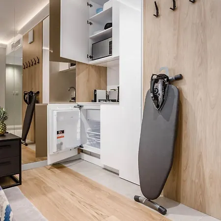 Deo Plaza By Rent Like Apartment
