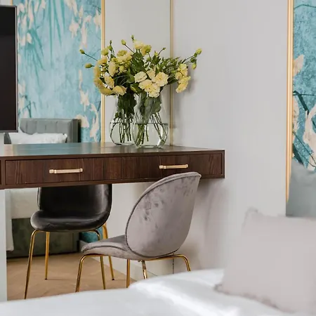 Deo Plaza By Rent Like Apartment